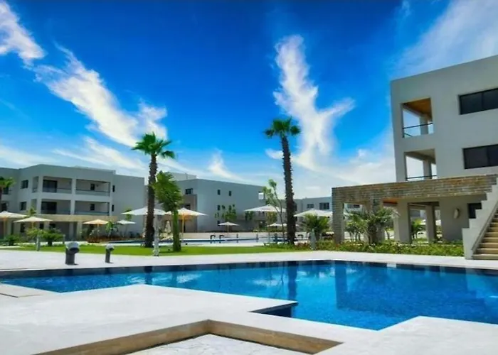Swing At Cecile 2 Bedroom, Azha, By Little Hut Vacations Ain Sukhna